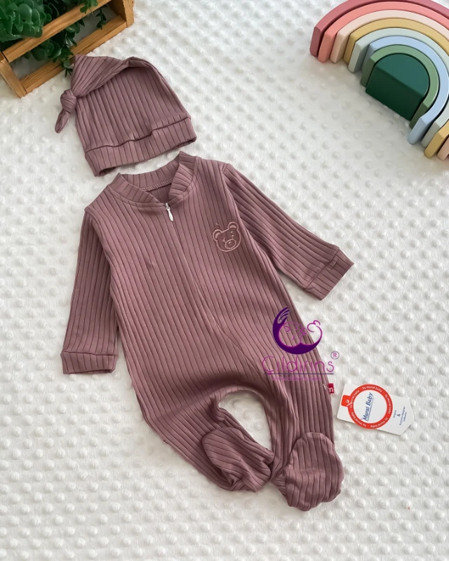 Miniapple Ribana Kumaş Ayıcık Armalı Şapkalı Fermuarlı Kendinden Patikli Bebek Tulumu - KAHVERENGİ