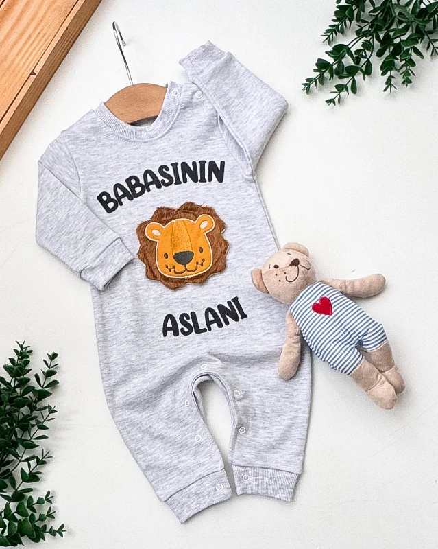 Babymii Babasının Aslanı Nakışlı Omuzdan ve Alttan Çıtçıtlı Bebek Tulum