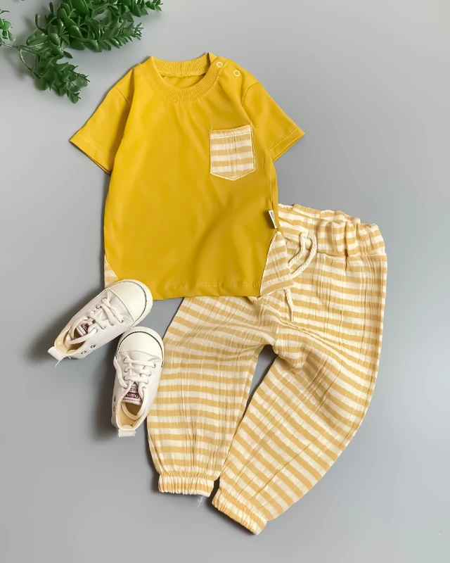 Miniapple Yazlık Omuzdan İki Çıtçıtlı Cebi ve Pantolonu Çizgili 2’li Bebek Takımı - MAVİ