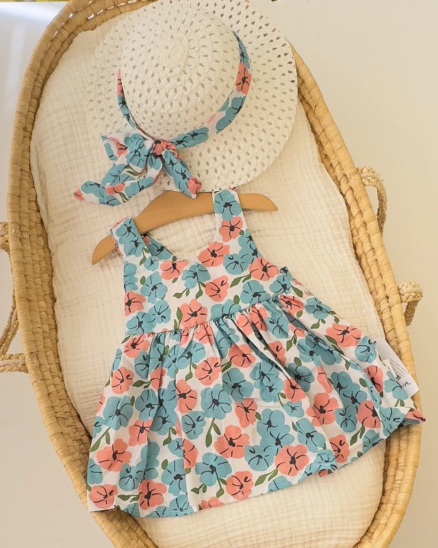Miniapple Yazlık Hasır Şapkalı Çiçek Desenli Bebek Elbisesi - TURKUAZ