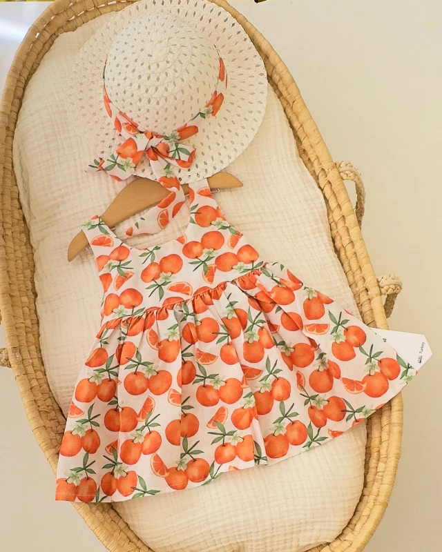 Miniapple Yazlık Hasır Şapkalı Portakal Desenli Bebek Elbisesi